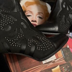 🏍️🫦🏍️•🌹 Milwaukee Performance x Baddie Biker Gal Vibes…👅